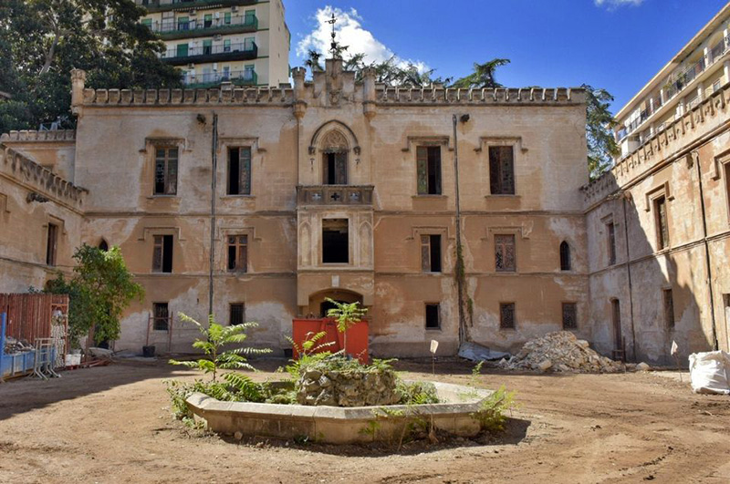 Villa Alliata di Pietratagliata a Palermo.Retro prima del restauro